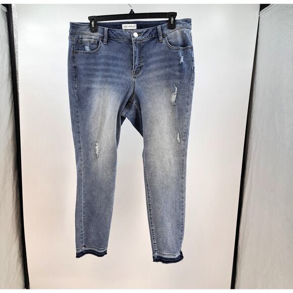 Lane Bryant Jeans Plus 16 Signature‎ Fit Mid Rise Skinny Distressed Raw Hem Blue - Picture 1 of 8
